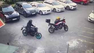Ataşehir'de 15 gün içinde 3 ayrı motosikleti çalan hırsızlar kamerada