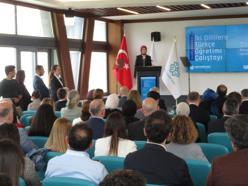 İstanbul - Aile ve Sosyal Hizmetler Bakanı Göktaş, Uluslararası İki Dillilere Türkçe Öğretimi Çalıştayı'na katıldı