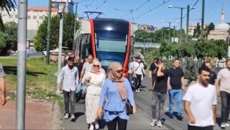 İstanbul- Fatih'te tramvay yolunda kaza
