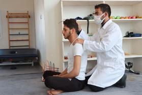 İdlib’teki fizik tedavi merkezi ile yaralar sarılıyor