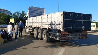 Kırıkkale’de motosiklet ile kamyon çarpıştı: 2 yaralı