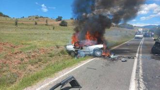Çankırı'da kaza sonrası alev alıp yanan otomobilin sürücüsü öldü
