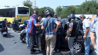 İstanbul- Küçükçekmece Basın Ekspres Yolunda kaza; 1 yaralı