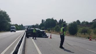 Sivas'ta kamyonetle otomobil çarpıştı: 1 ölü, 5 yaralı