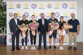 Turkcell Genel Müdürü Dr. Koç, olimpiyatlara katılacak sporcuları ağırladı