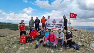 Kırşehirli dağcılar, Neşet Ertaş'ı Gönül Dağı'nda andı