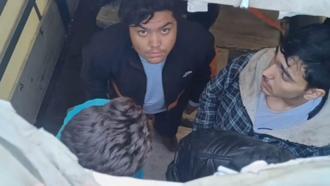 Sakarya'da TIR dorsesinde 14 kaçak göçmen yakalandı, 2 organizatör tutuklandı