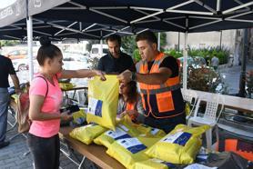 Kuşadası'nda öğrencilere beslenme, kırtasiye ve burs desteği