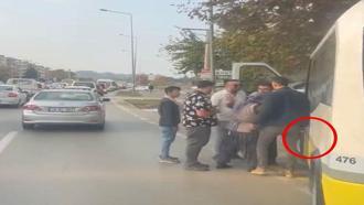 Belediye otobüsü şoförünü, durağa park ettiği otomobilinin fotoğrafını çektiği için tabancayla tehdit etmiş