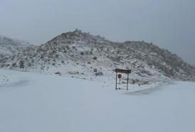 Nemrut Dağı beyaza büründü