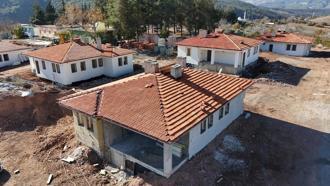 Hasanbeyli’deki 18 köy konutundan 14’ünün kaba inşaatı tamamlandı
