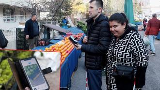 Görme engelli öğretmen çiftin gözü yapay zeka oldu