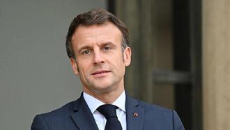 Macron, kasırgadan etkilenen Mayotte Adası'nı ziyaret etti