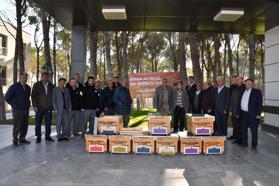 Manisa'da arıcılara toplam 2 bin kovan desteği