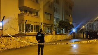 İstanbul-Tuzla'da kolonlarında çatlak tespit edilen 4 katlı bina tahliye edildi