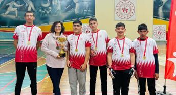 Kulalı özel öğrenciler futsal yarı finallerinde Manisa'yı temsil edecek