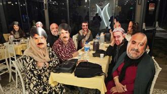 Edirneli kadınlar, sevilen sanatçıları 'Maskeli Ünlüler Gecesi' ile andı