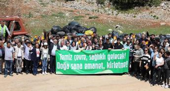 Akseki'de çevre temizliği etkinliği