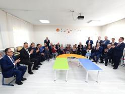 Bursa'da kamu kaynaklarıyla eğitime destek: 64 bilgisayar Keles'teki köy okullarına kuruldu