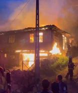 Amasya'da 4 ev yandı