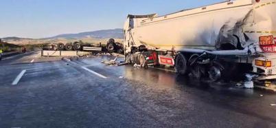 Balıkesir’de TIR ile akaryakıt tankeri çarpıştı: 1 yaralı