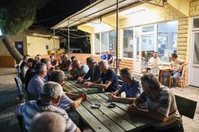 Başkan Alemdar yangından etkilenen mahalleleri ziyaret etti