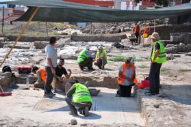 Pergamon'daki 'Mozaikli Ev'de 1400 yıllık bronz kazan bulundu / Ek fotoğraflar