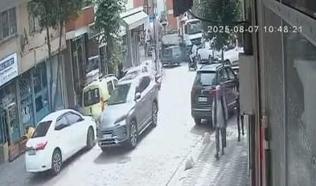 İstanbul - Zeytinburnu’nda emlak ofisine silahlı saldırı kamerada