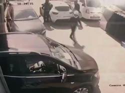 Kasklı şüphelilerden tüfek ve tabancalı soygun