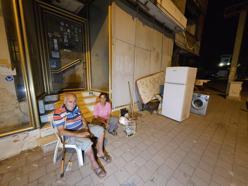 Tuttukları evden 3 gün sonra çıkarılan aile sokakta kaldı