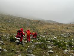 Zirve tırmanışında kaybolan 2 turist için arama çalışması başlatıldı (2)
