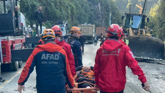 Rize ve Artvin’de selin izleri siliniyor (7)