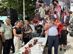 Finike'de Ernez Bal Festivali; 700 gram balı 30 saniyede yedi