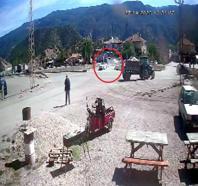 Otomobiller çarpıştı; 2 yaralı