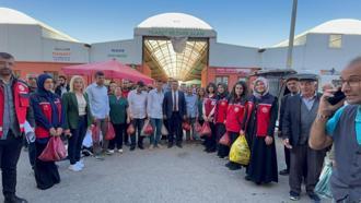 Engelliler pazarda alışveriş yaptı, ihtiyaç sahibi ailelerin evlerine teslim etti / Ek fotoğralar