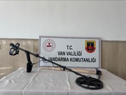 Van'da define arayan 3 kişiye suçüstü