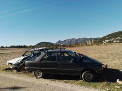 Feke'de iki otomobil çarpıştı: 4 yaralı