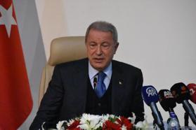 Hulusi Akar: Terör belasından asil milletimizi kurtaracağız