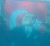 Polis dalgıçlar Ata'yı andı