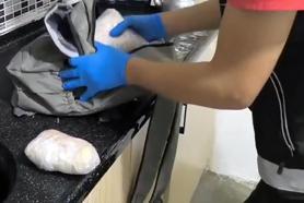 Piyasa değeri 10 milyon TL olan uyuşturucu ham maddesiyle yakalandı, suçu eski kiracısına attı