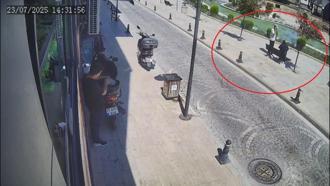 Kendilerini polis olarak tanıttıkları kadını, 1 hafta arayla 2 kez dolandıran 5 şüpheli tutuklandı