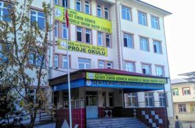 Iğdır'da bıçaklı kavga; lise öğrencisi yaralandı