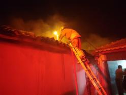 Manisa’da müstakil evde yangın