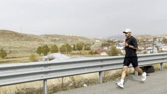 Amerikalı sporcuyu örnek alıp kilometrelerce koşuyor; hedefi Türkiye’yi temsil etmek