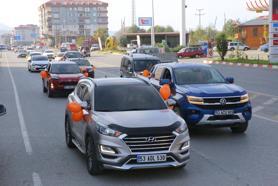 Rize'de 25 Kasım konvoyu; şiddete karşı direksiyon başına geçtiler