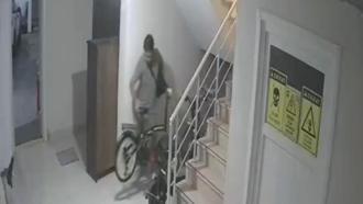 İstanbul - Büyükçekmece'de bisiklet hırsızlığı kamerada