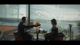 Eşref, Nisan’dan kuşkulanıyor