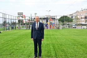 Başkan Kocagöz, çim futbol sahası sözünü yerine getirdi