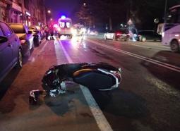 Otomobille çarpışan motosikletin sürücüsü öldü