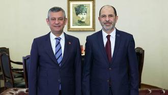 Özel, KKTC Halkın Partisi Genel Başkanı Özersay ile görüştü